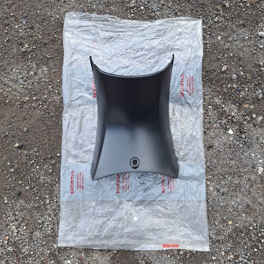 Cover center honda supra x 125 COVER CENTER 64325-KPH-700 Original AHM Astra honda motor