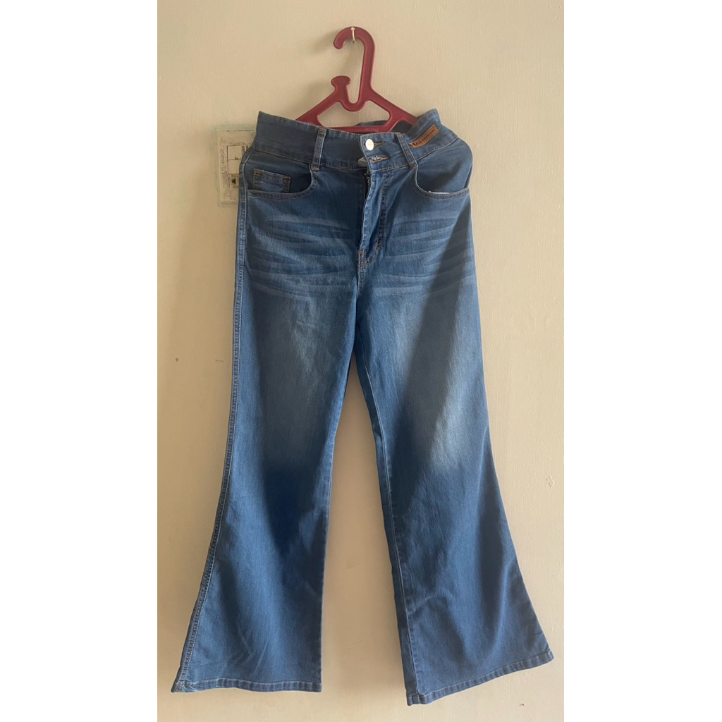 preloved jeans cutbray