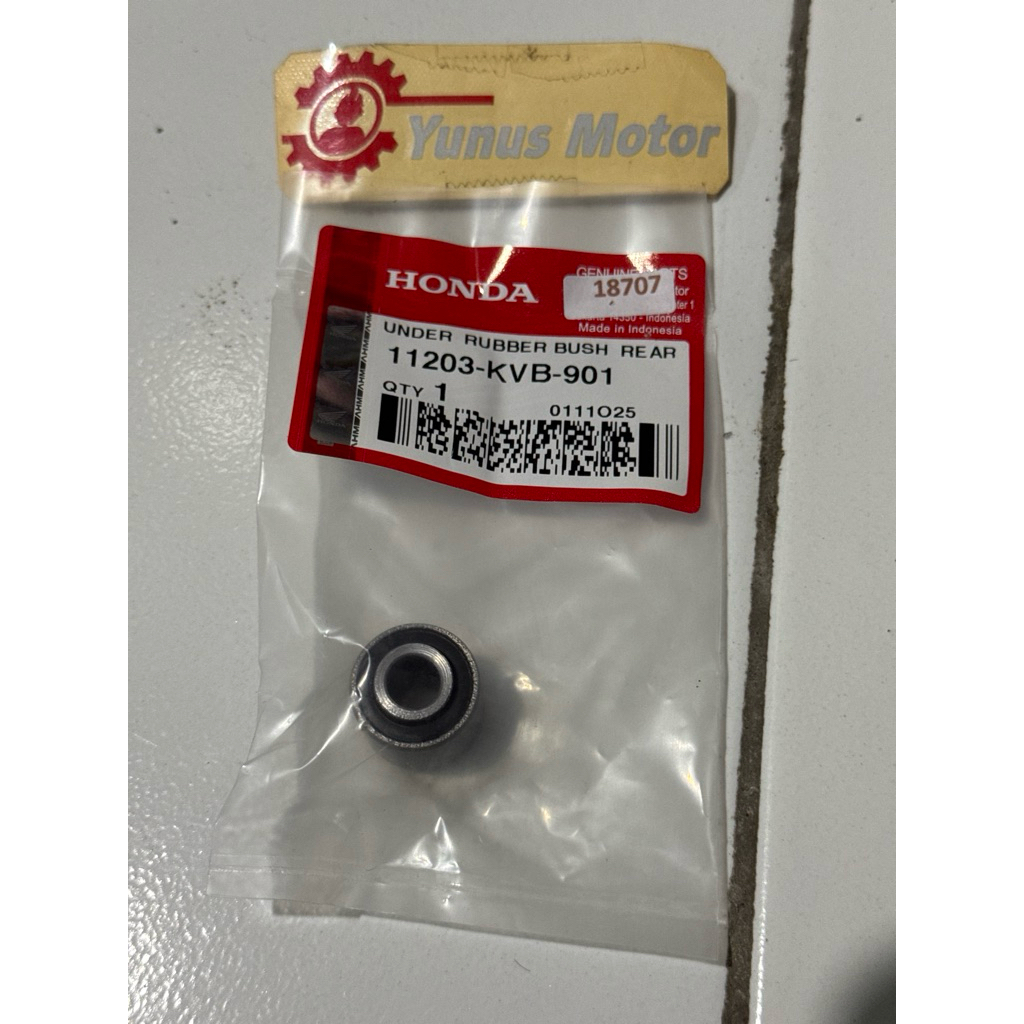 Karet bos dudukan shock belakang bagian bawah beat vario scoopy pcx adv stylo AHM