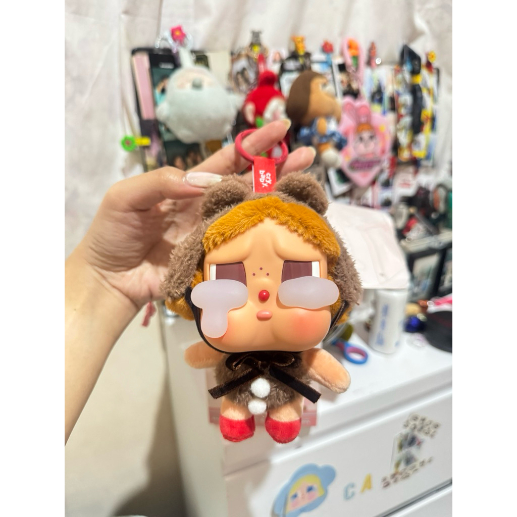 popmart crybaby