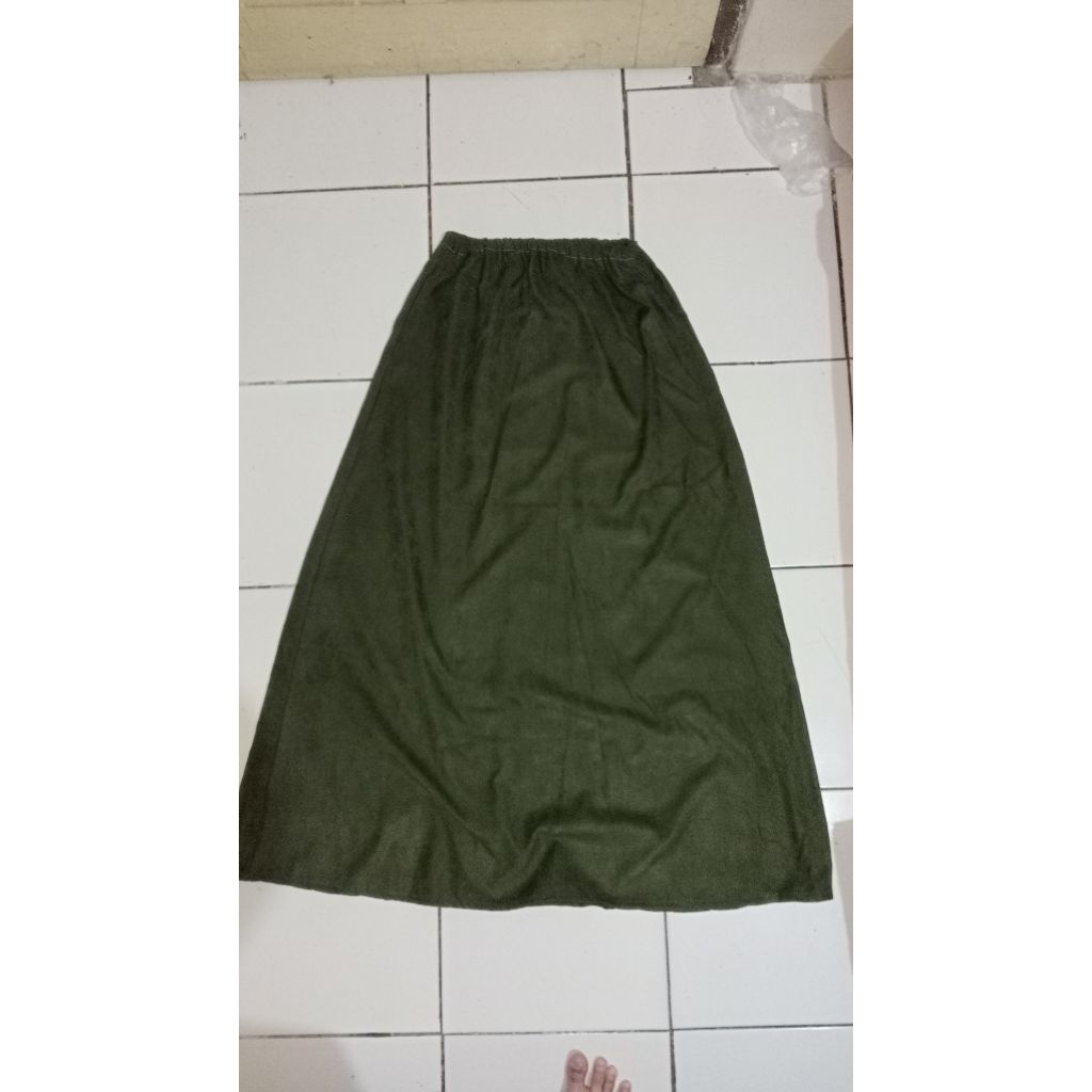 preloved rok hijau army