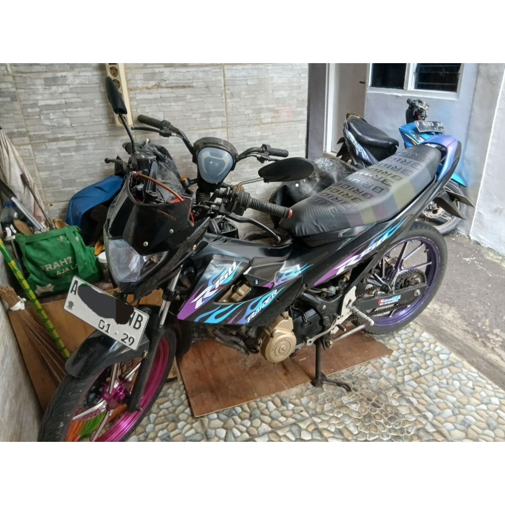 DIJUAL MOTOR BEKAS SUZUKI FU SCD2 150 cc