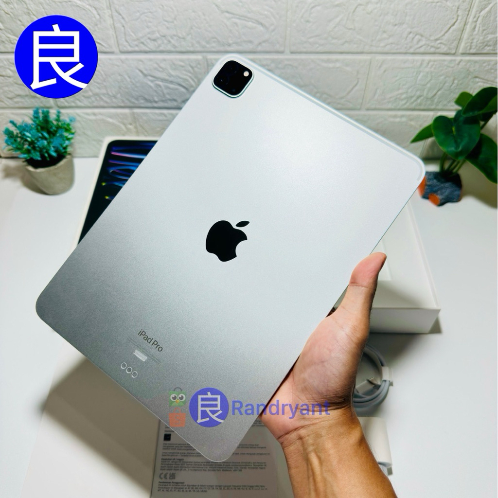 iPad Pro 11 Inchi M2 2022 128GB Silver IBOX WiFi Only Fullset Ori Mulus Like New Bekas Second Indone