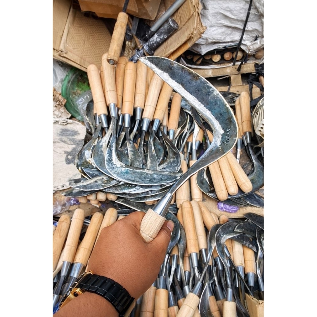 Sabit Mini Baja Gagang Kayu Tajam Alat Pertanian Potong Rumput Kebun