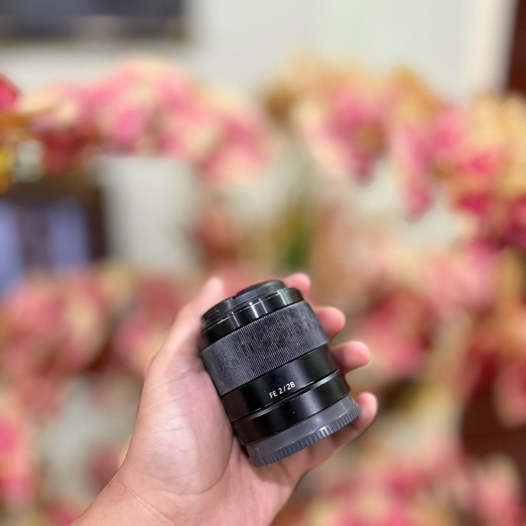 lensa sony 28mm bukan lensa sony 50mm bukan lensa sony 35mm