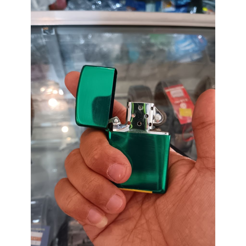 pemantik mancis korek api zippo