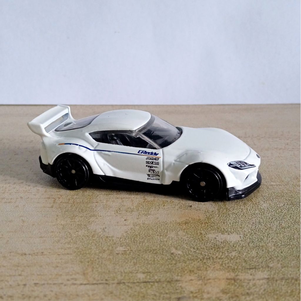Hot Wheels Reguler 20 Toyota GR Supra Greddy Putih