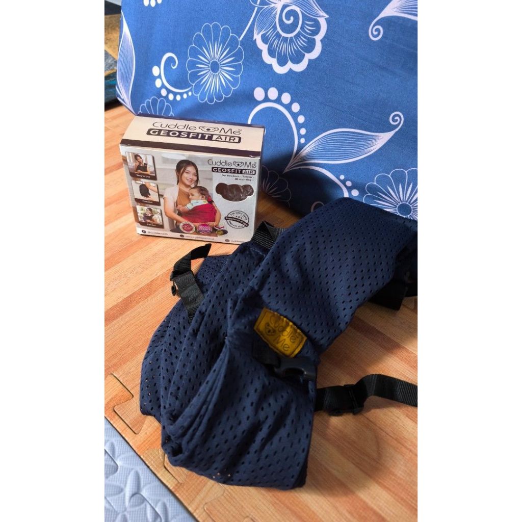 CUDDLE ME Gendongan Cuddle Me Geosfit Air like new