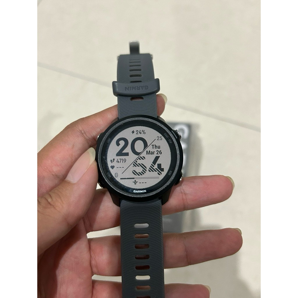 Garmin FR245 nom music