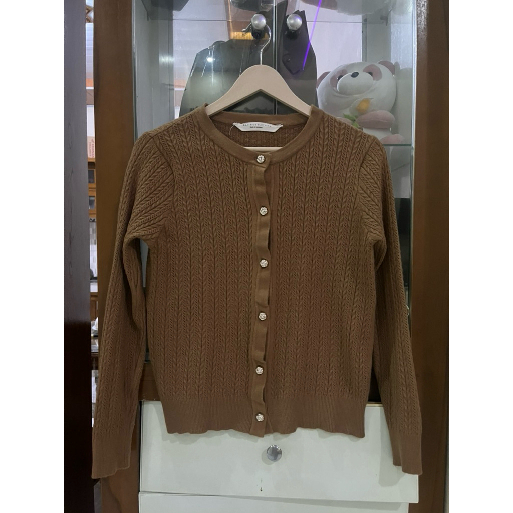 PRELOVED CARDIGAN VELORA BEATRICE