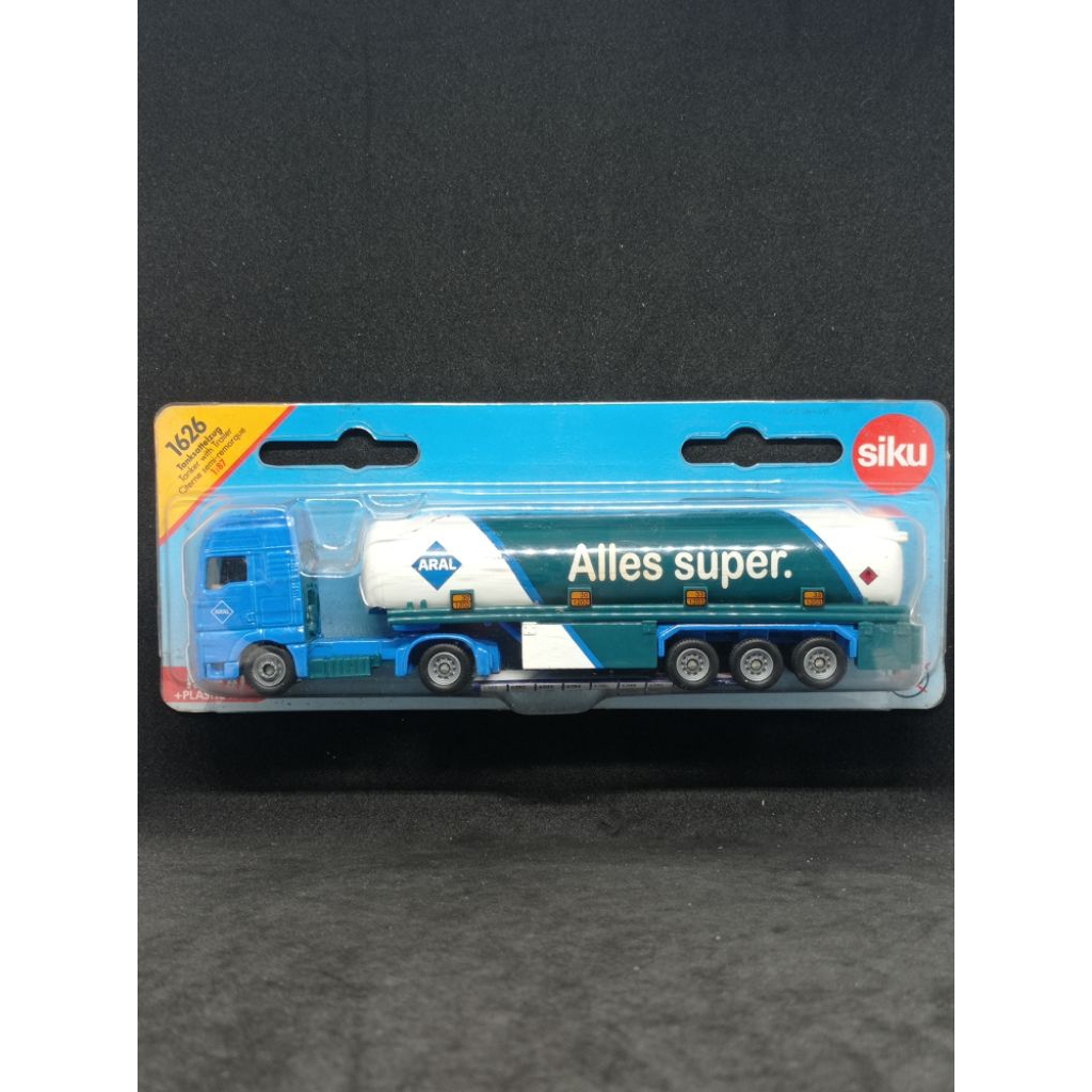 Diecast SIKU No. 1626 MAN Tanker With Trailer - Segel