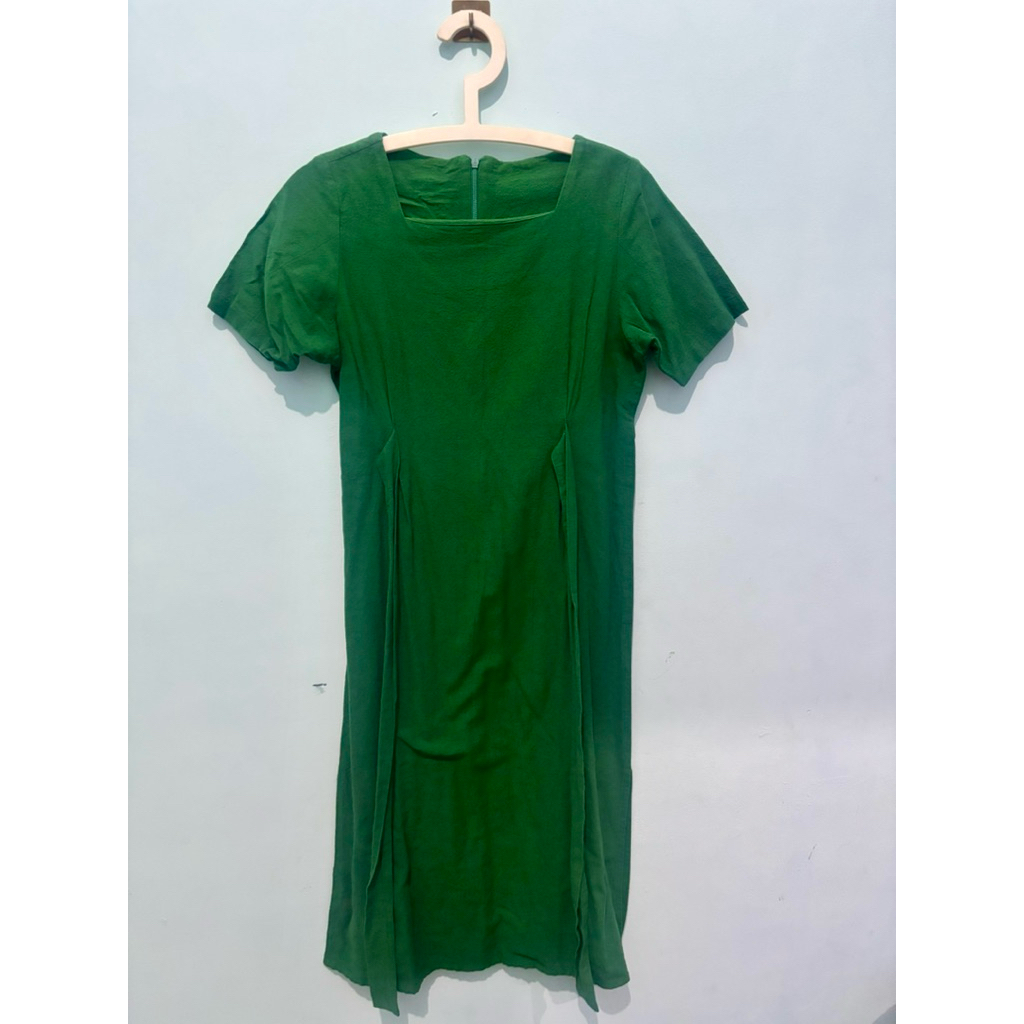 CHIARA DRESS LINEN HIJAU