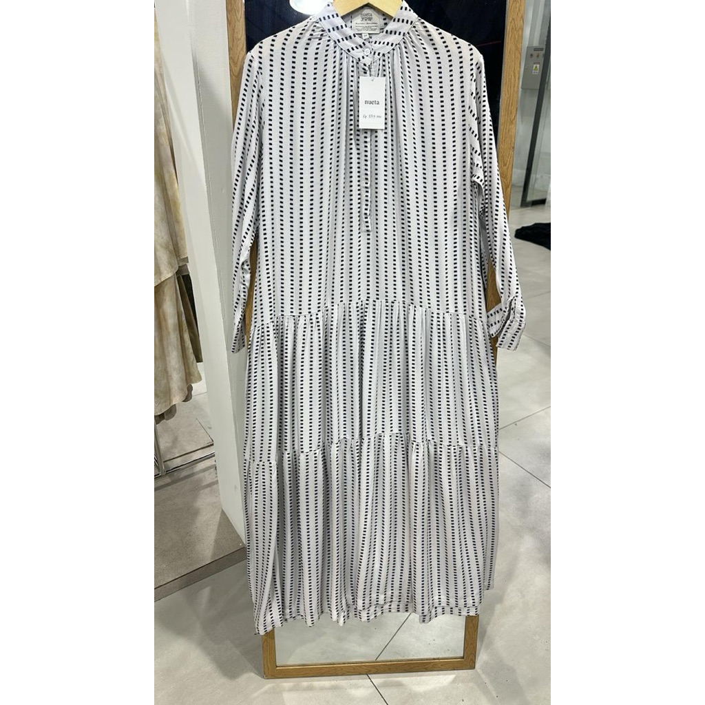 NUETA : Tiered Long Sleeve Dress Nueta