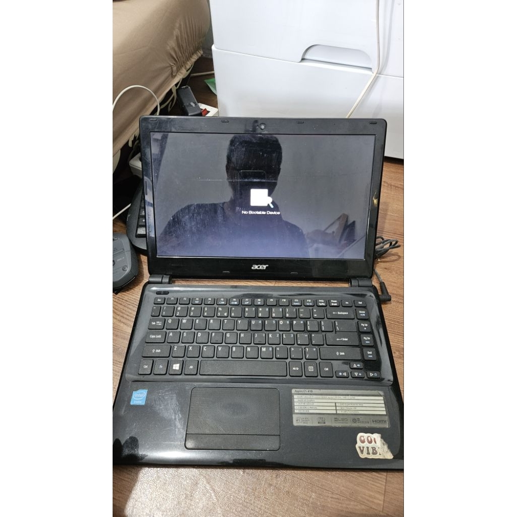 Laptop Acer aspire E1-410