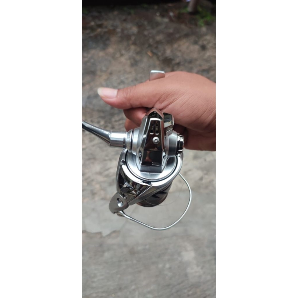 REEL SHIMANO STRADIC 1000 HG SECOND