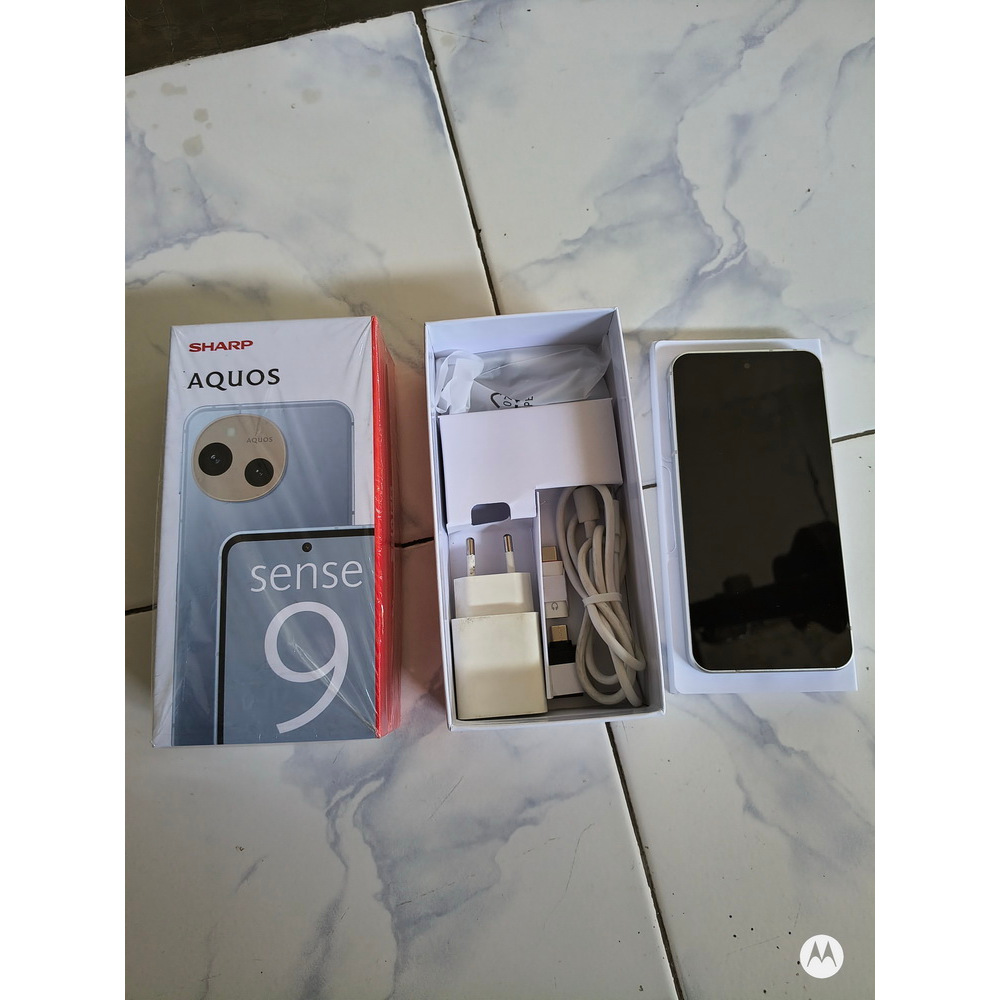 Sharp Aquos Sense 9 8/256