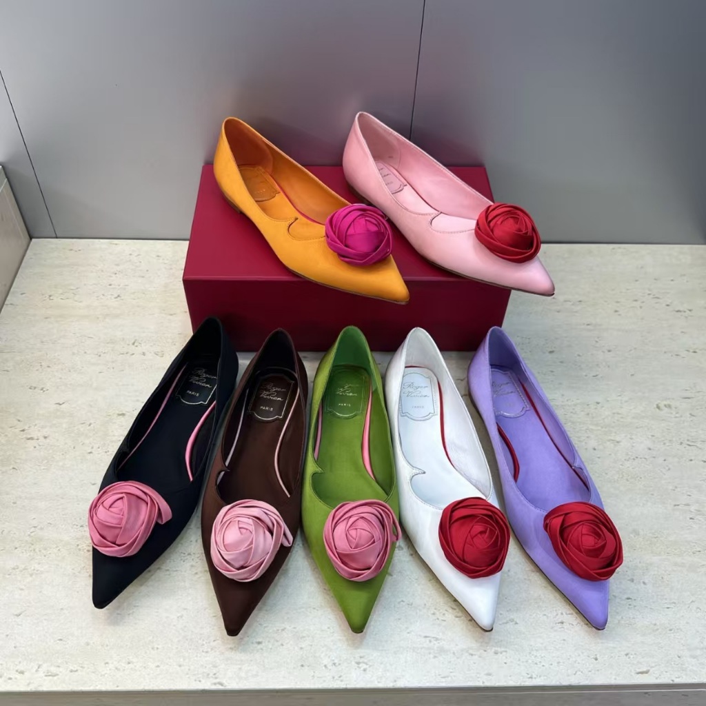 New Roger Vivier 2026 collection: Jelly-colored rose-patterned women's wedding shoes with logo, flat
