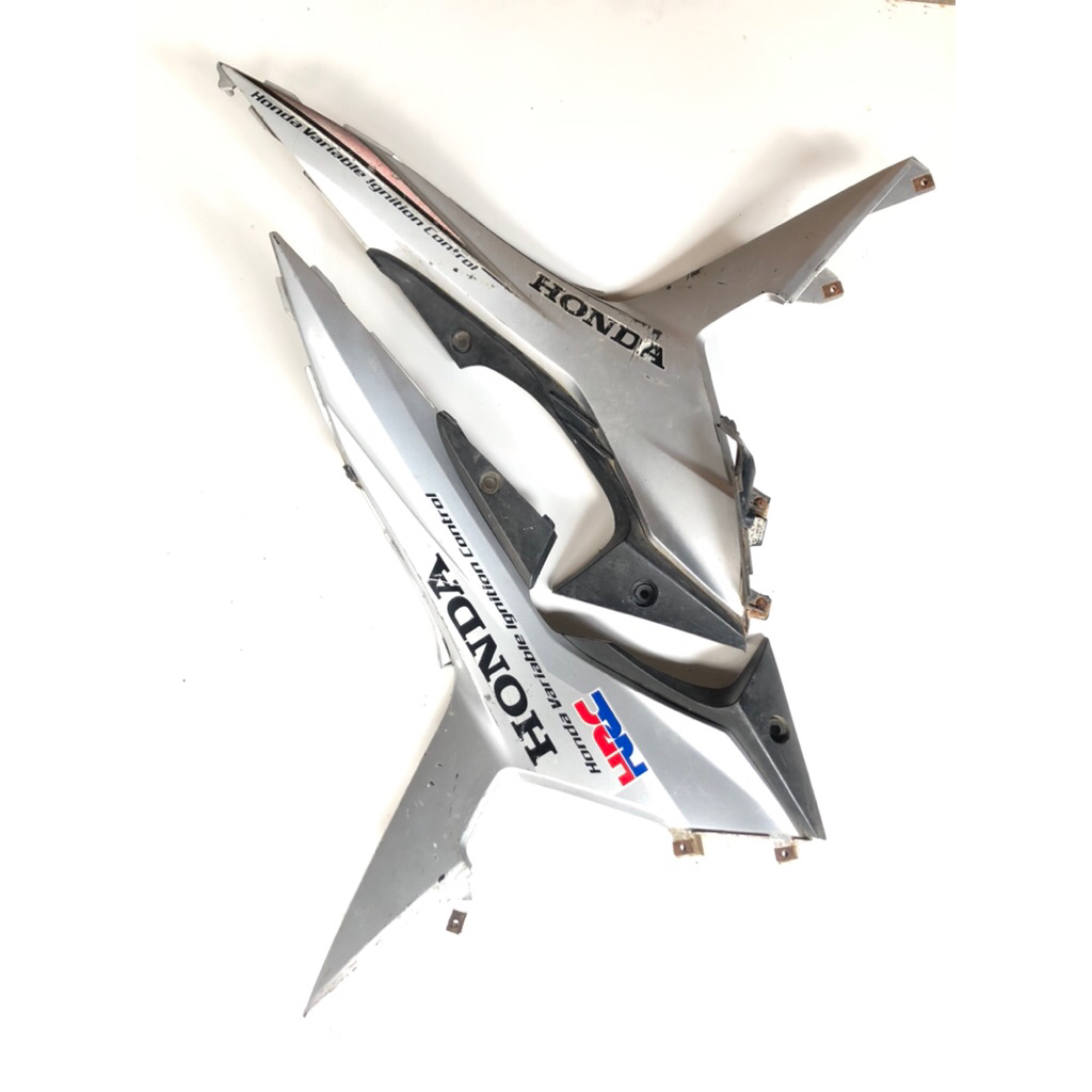 COVER SAMBUNGAN BODI BODY SAYAP HONDA BLADE 125 NEW ORIGINAL COPOTAN