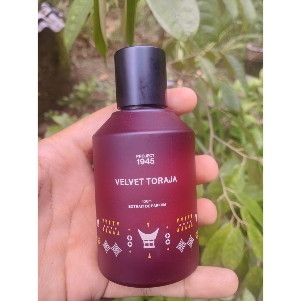 Preloved Velvet Toraja Project 1945 — Parfum Original Extrait de Parfum