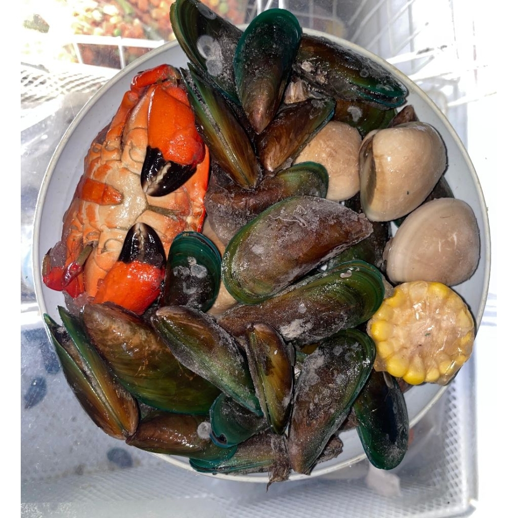 Seafood Mix Seafood Tumpah Kerang Hijau Kepiting Free Bumbu
