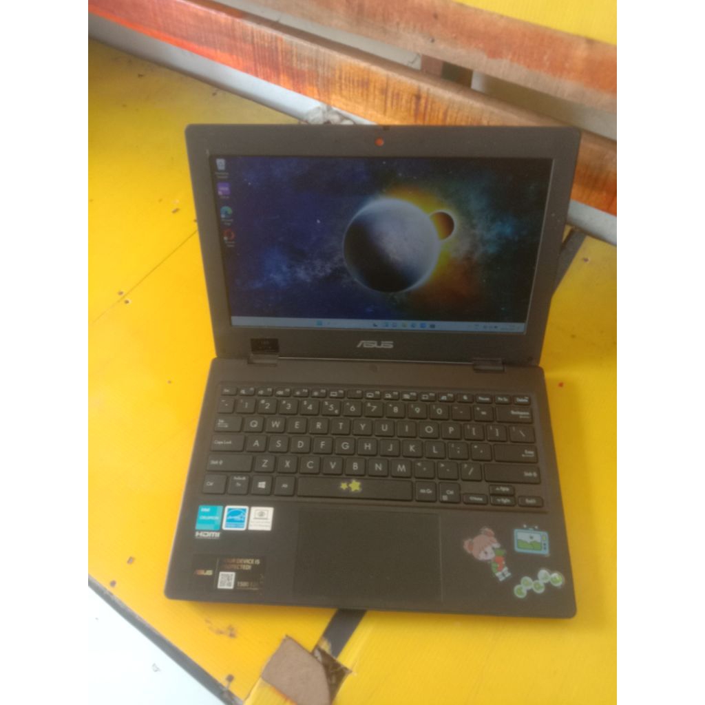 laptop Asus br1100cka normal