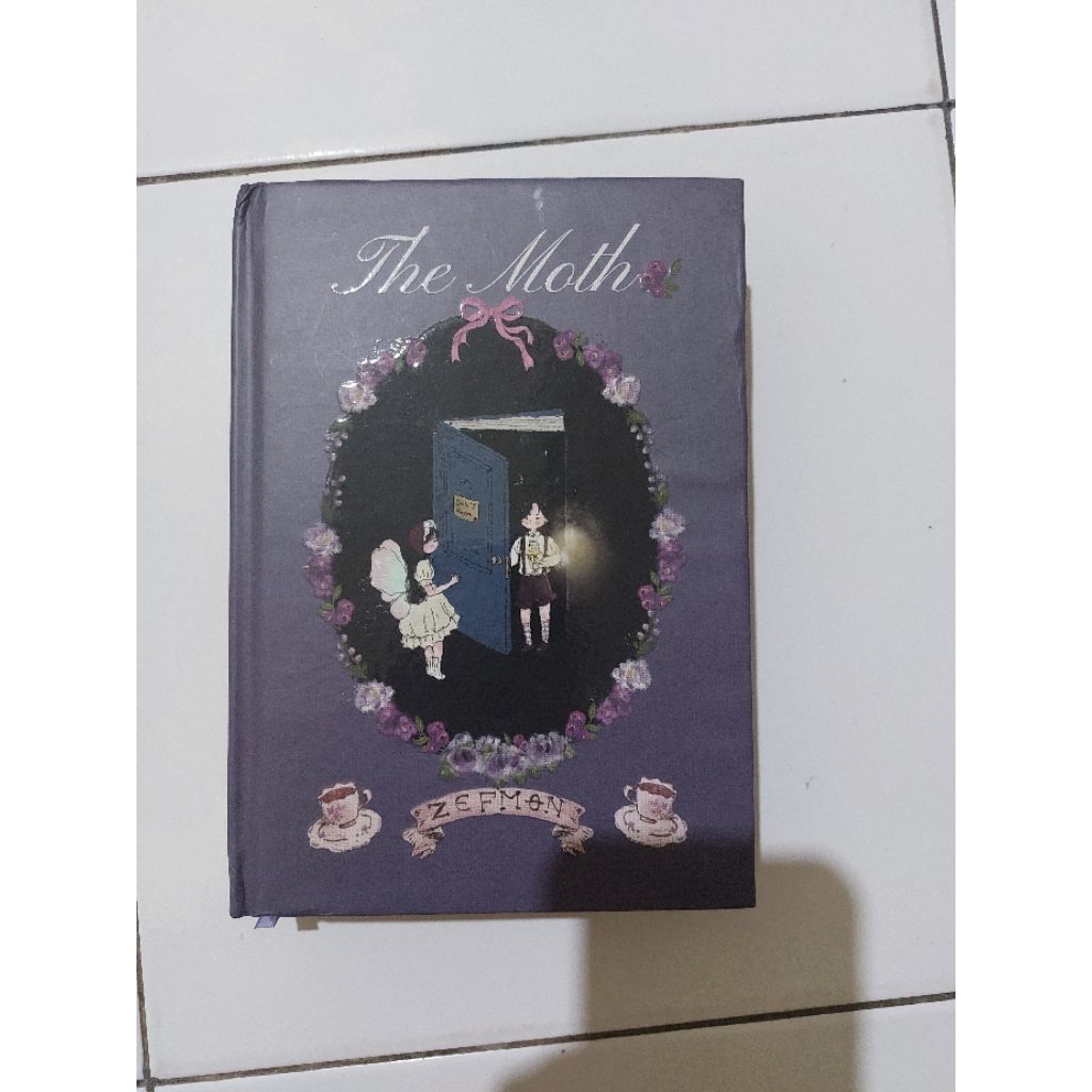 PRELOVED NOVEL THE MOTH by ZEFMON