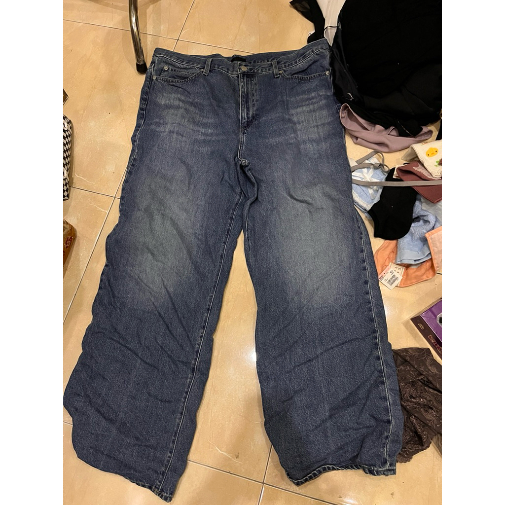 celana jumbo levis