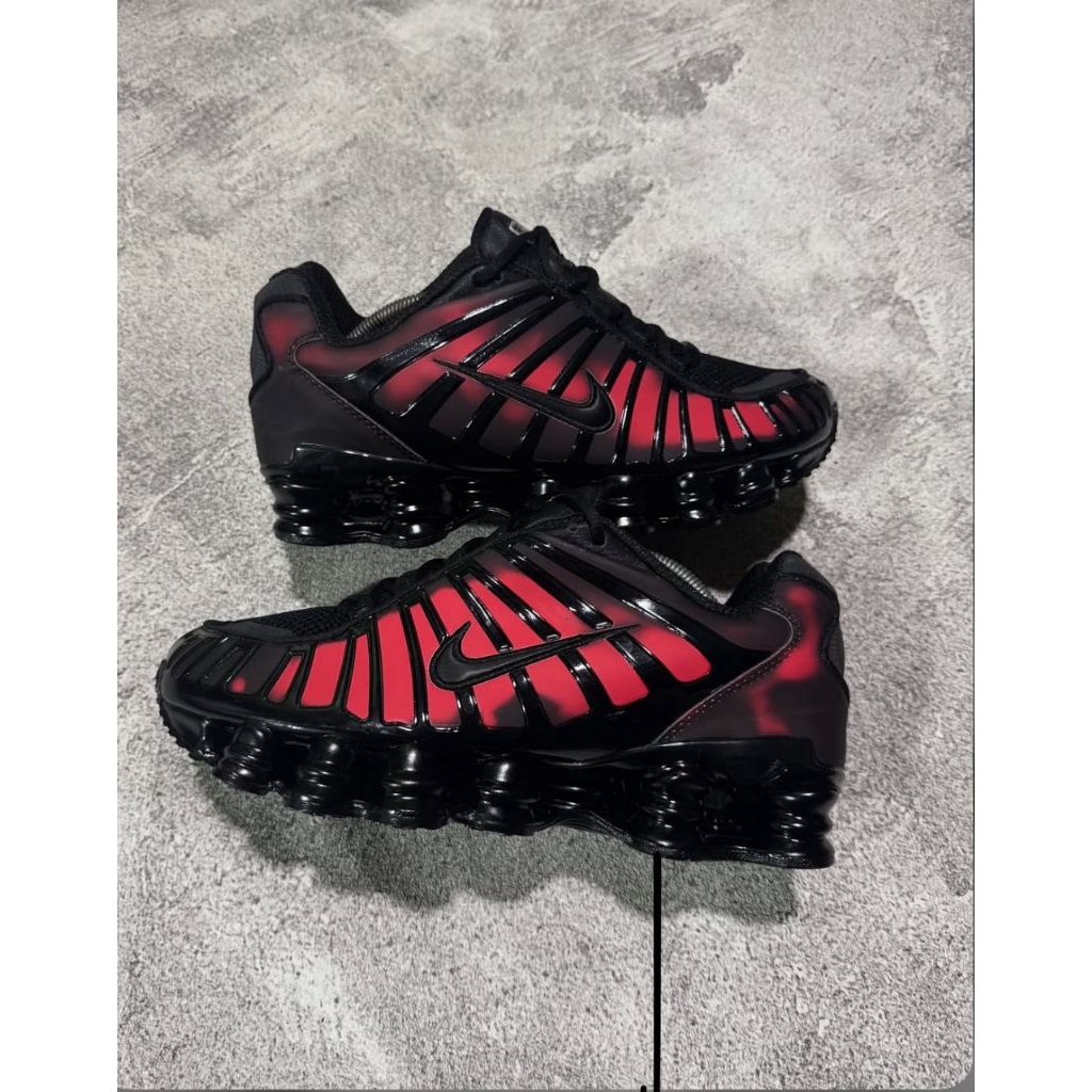 Sepatu Nike Shock thermo