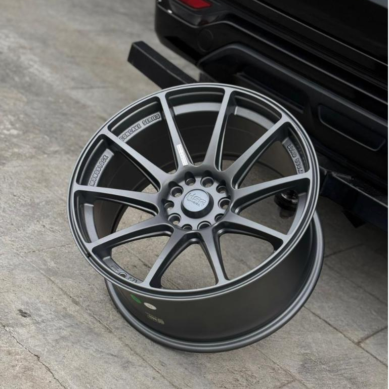 Velg Mobil Ring 18 Hsr Shinjuku Cocok Untuk Mobil  Bmw Civic Camry Innova Accord dll