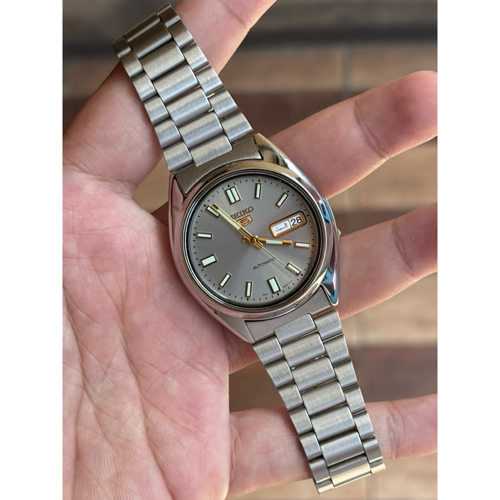 Seiko SNXS75K1 Arabic Date