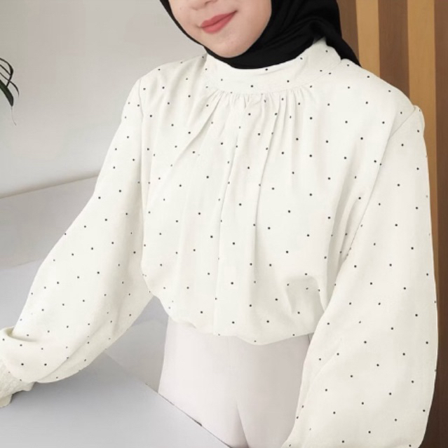 blouse putih polkadot Pl