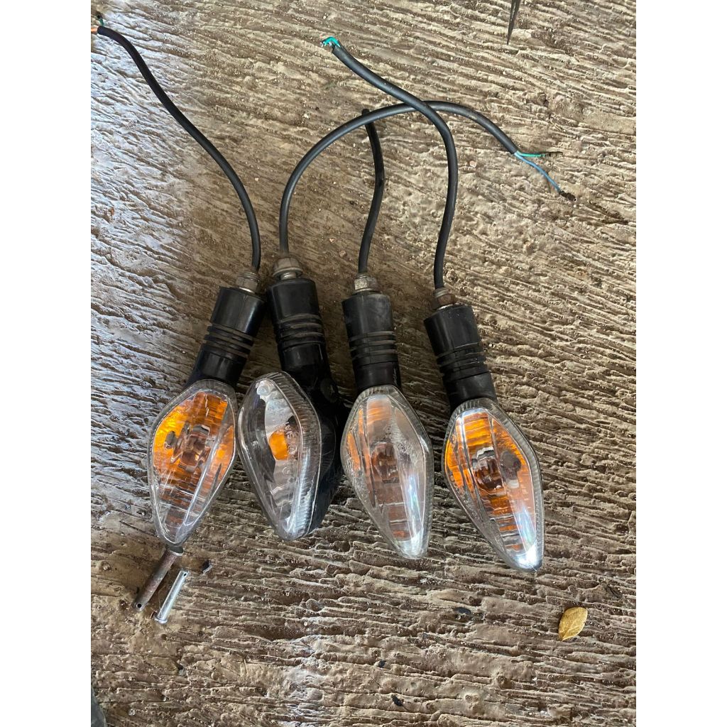 lampu sein bekas motor cb150