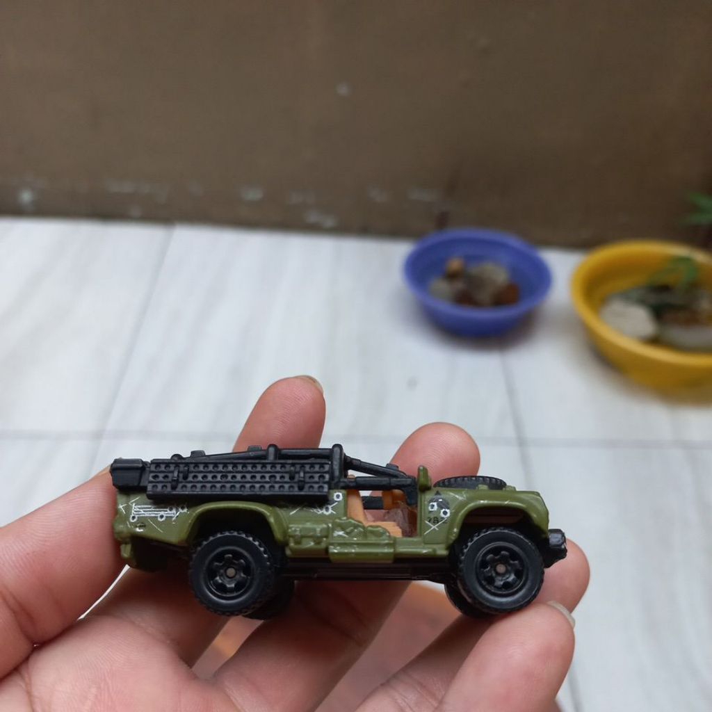 Matchbox Sahara sulvivor green Army