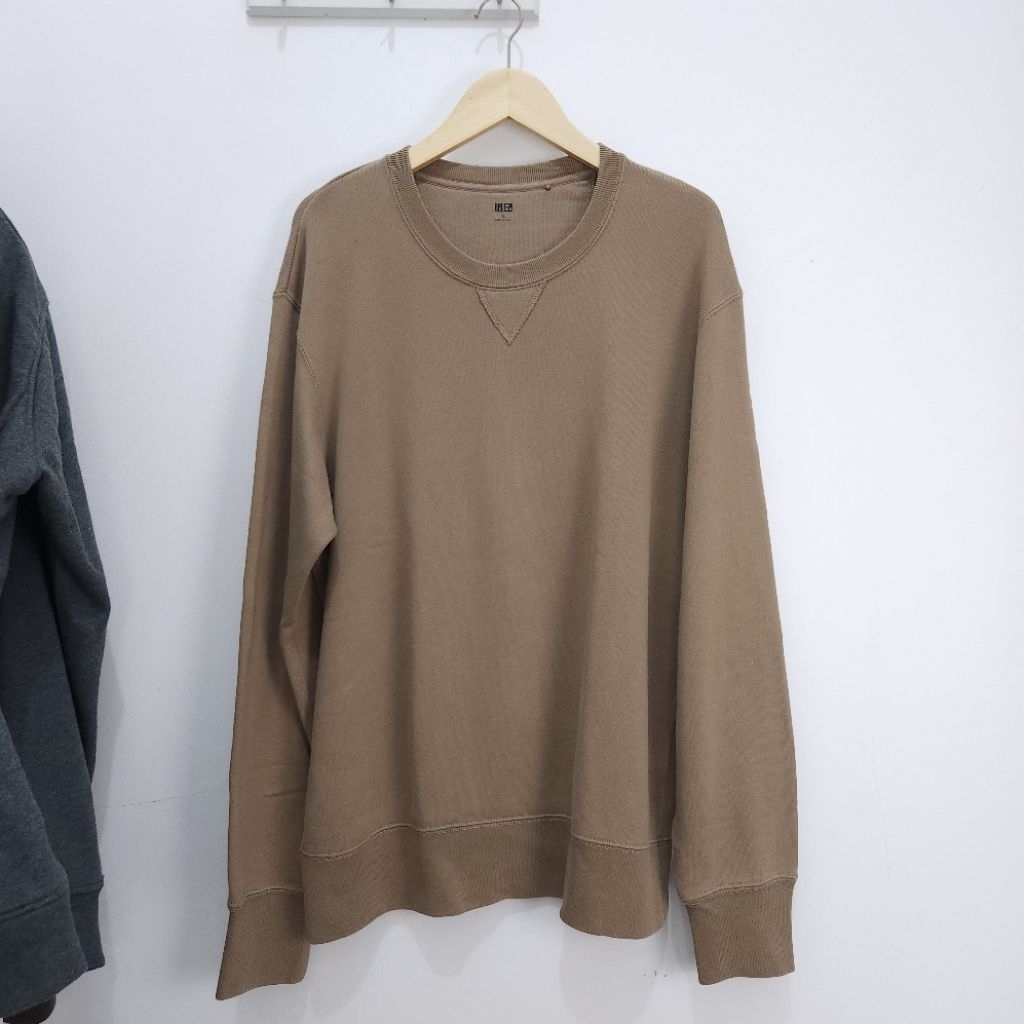 Preloved Sweater Uniqlo | Size XL