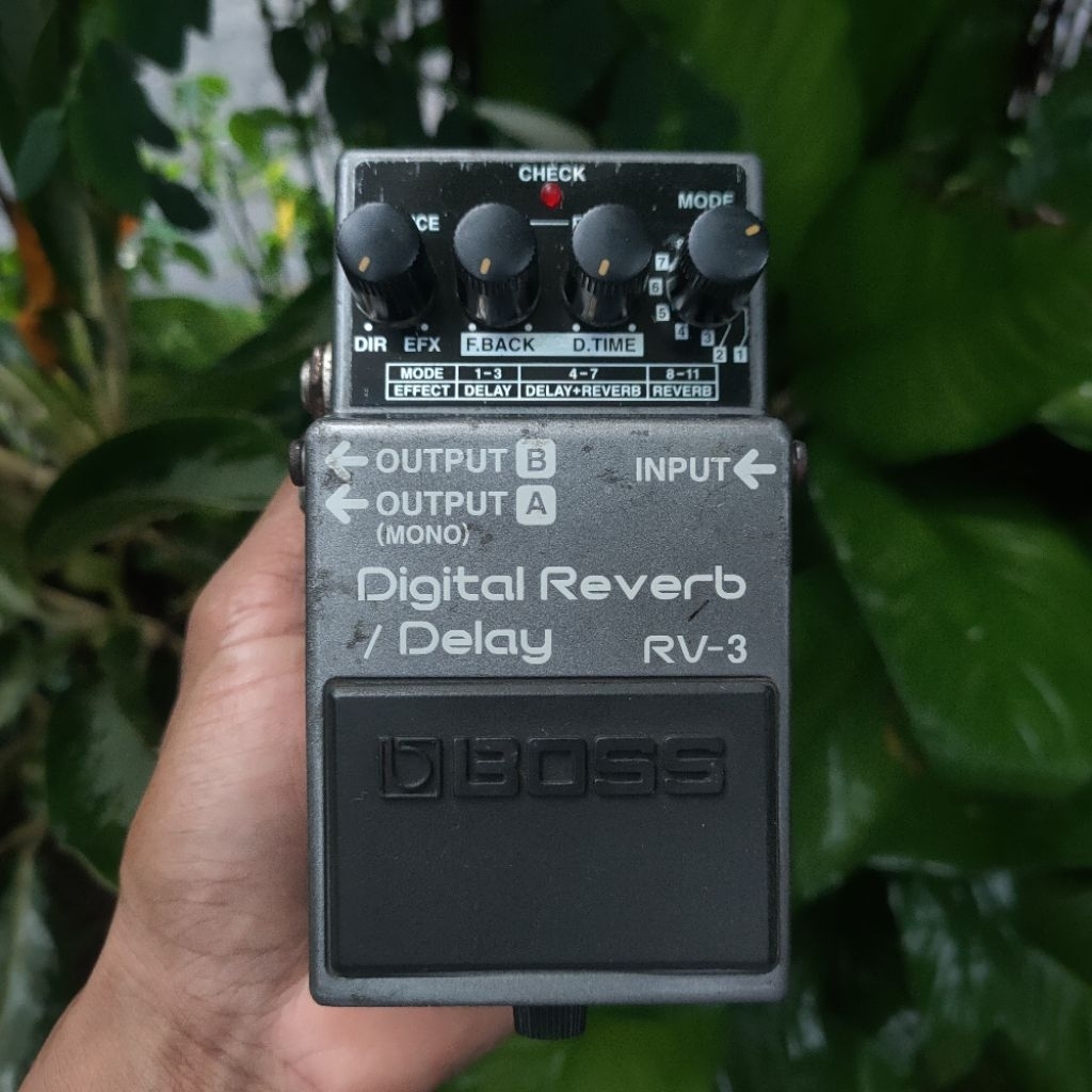 EFEK GITAR BEKAS / EFEK GITAR SECOND / EFEK BOSS / BOSS BEKAS / BOSS SECOND / BOSS DELAY / BOSS REVE