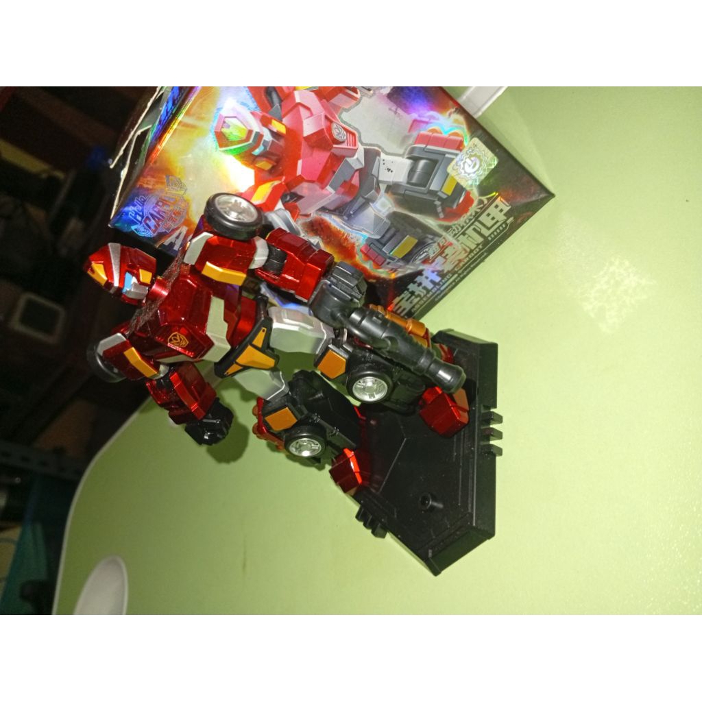 RARE ITEM. HELLO CARBOT. model kit. FIRE ALARM KING RACER. METALIC MODE
