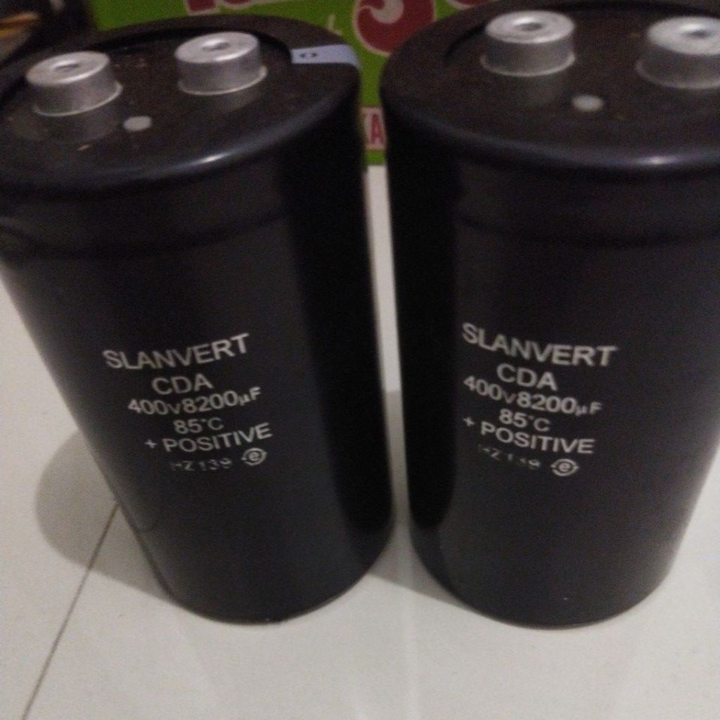 Elco Slanvert 400V 8200uf