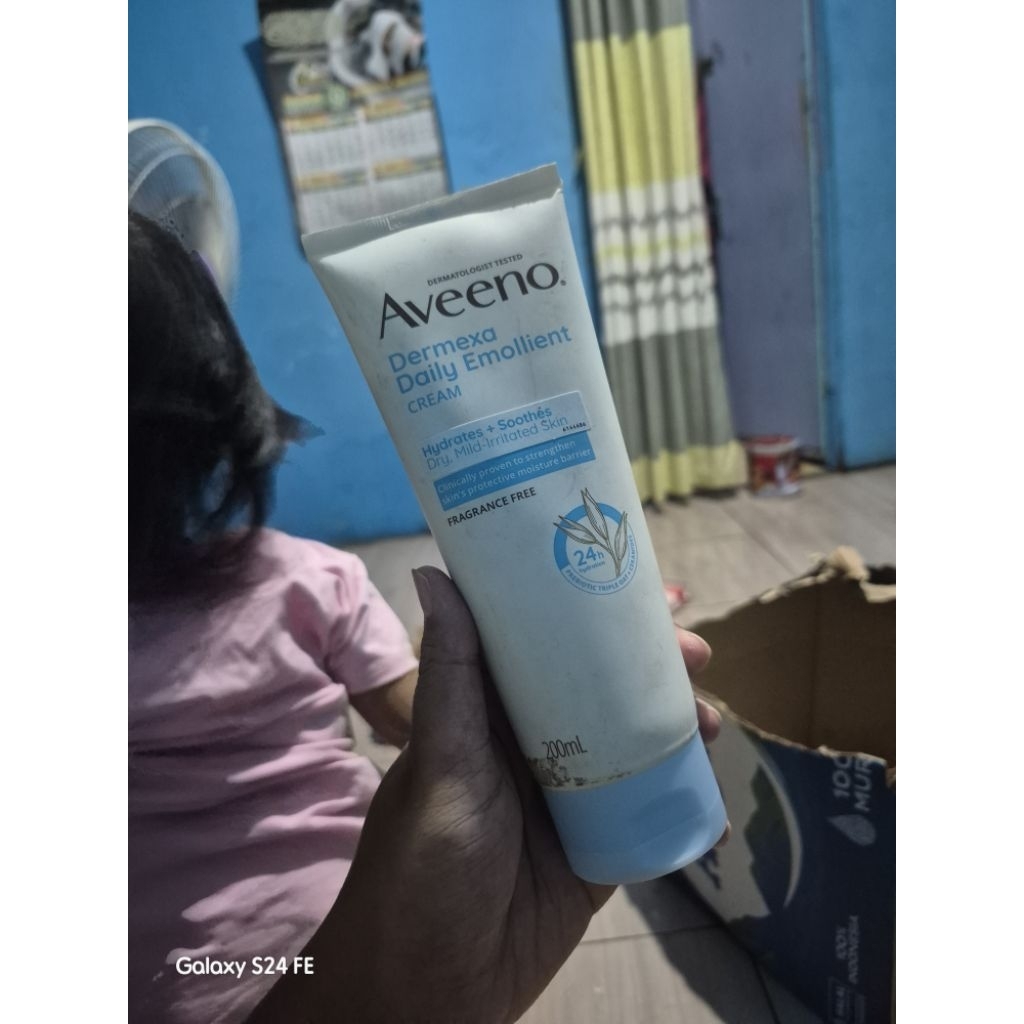 Body lotion Aveeno