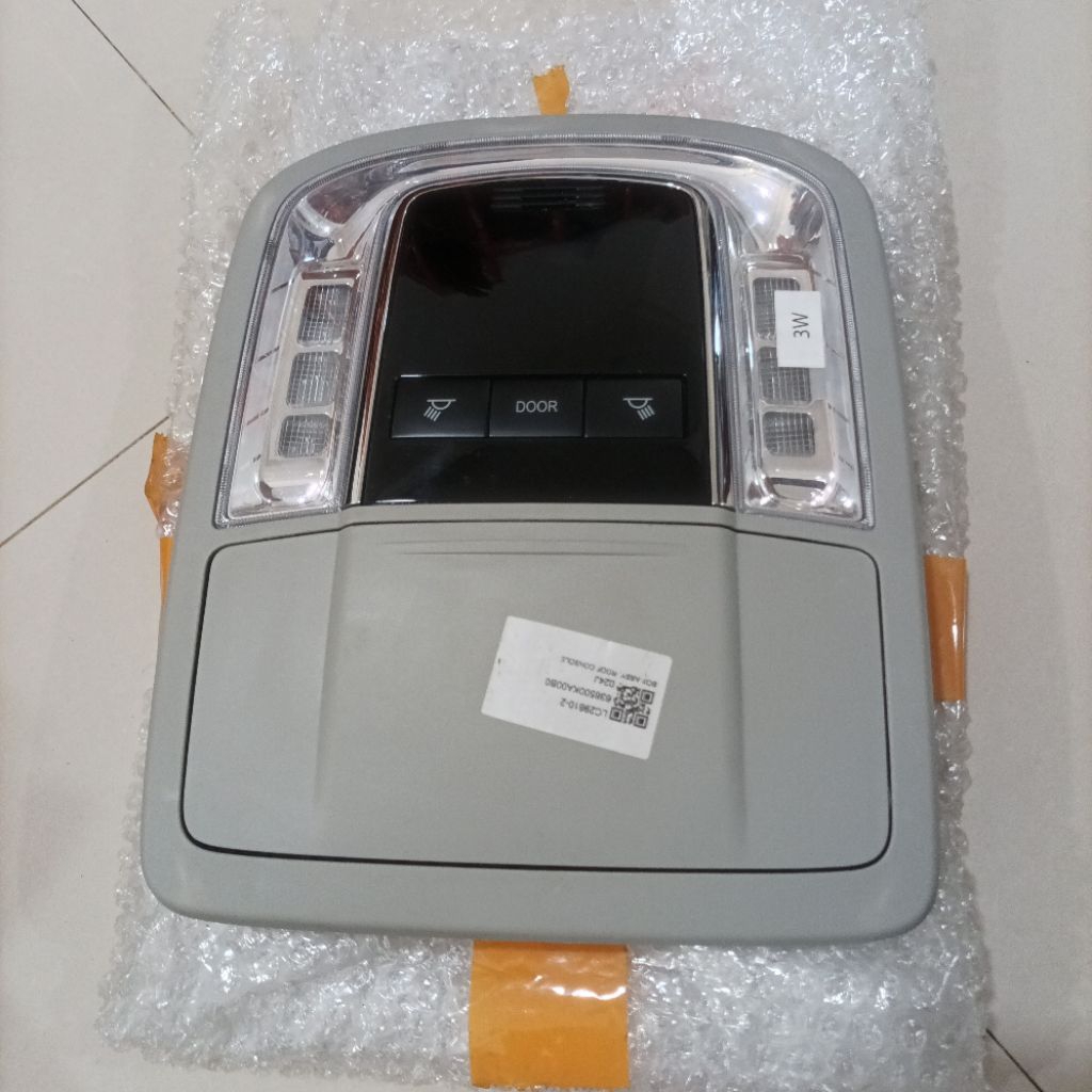 LAMPU PLAFON FORTUNER VRZ HILUX 2016 ORIGINAL