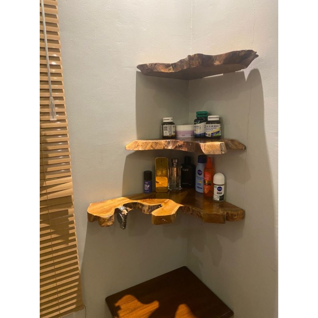 rak dindimg sudut minimalist akar kayu  3 susun kayu estetik