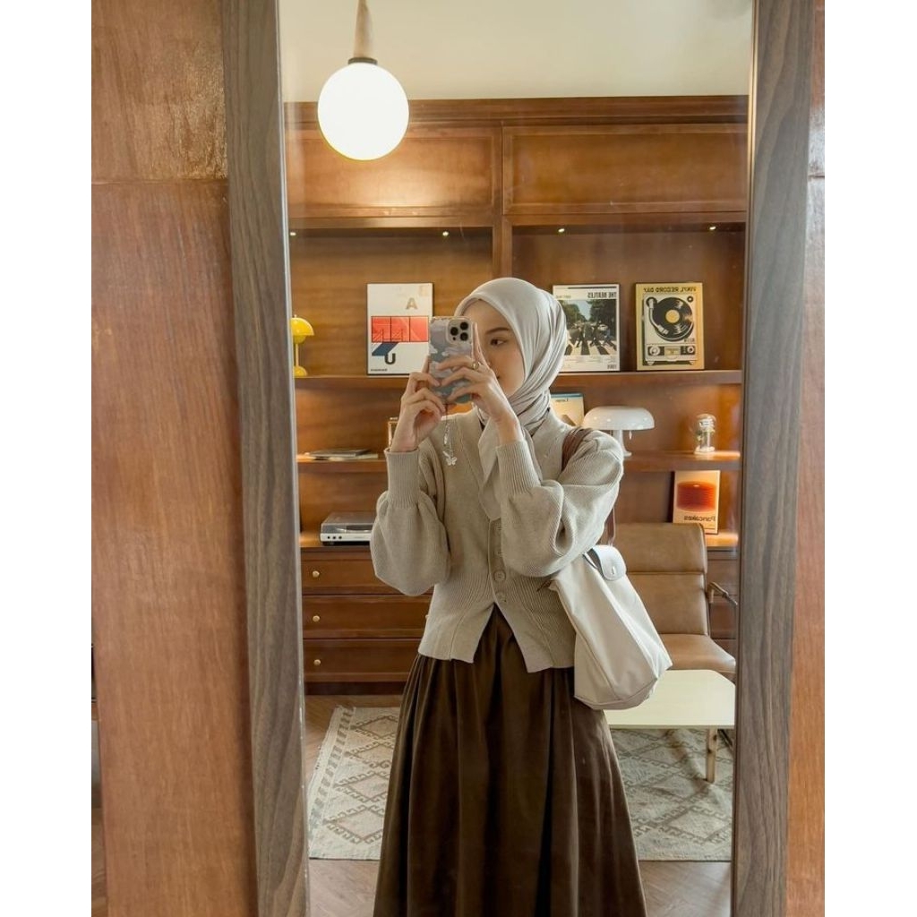 Blazer Wanita Desain Modern dan Stylish