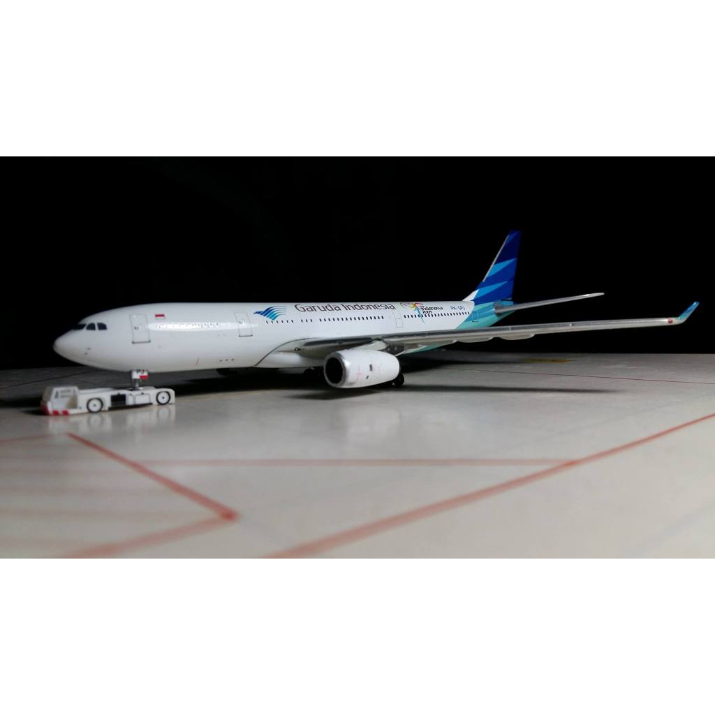 Diecast Pesawat Garuda Indonesia - Airbus A330-200 - rego PK-GPJ with "Visit Indonesia 2009" sticker