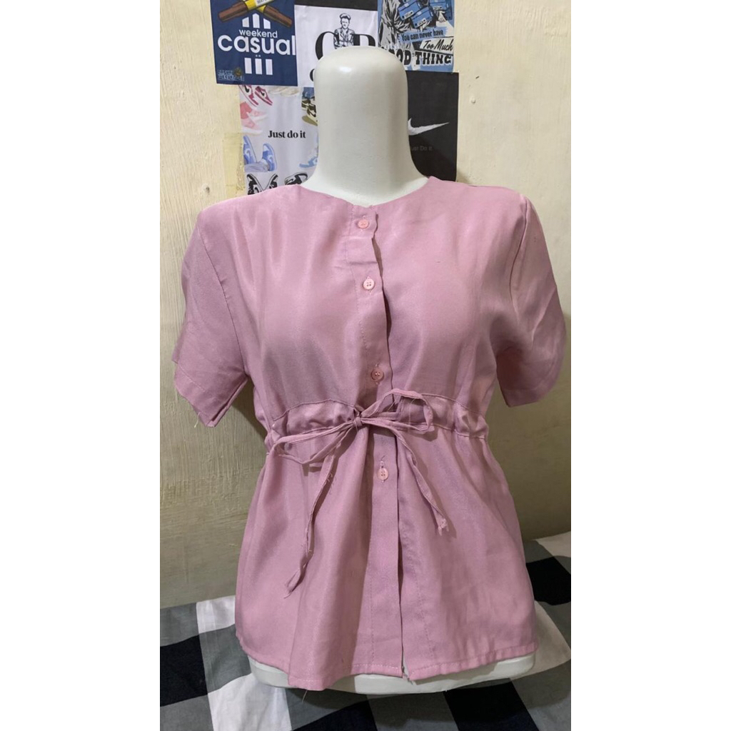 Blouse Wanita Tasa.id - Atasan Elegan dengan Pita Depan, Nyaman Dipakai