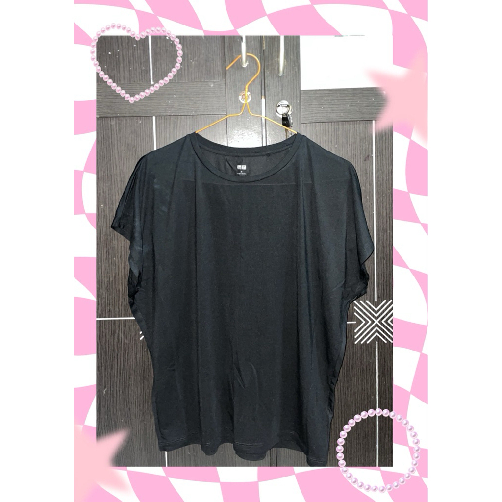 preloved kaos bassic uniqlo