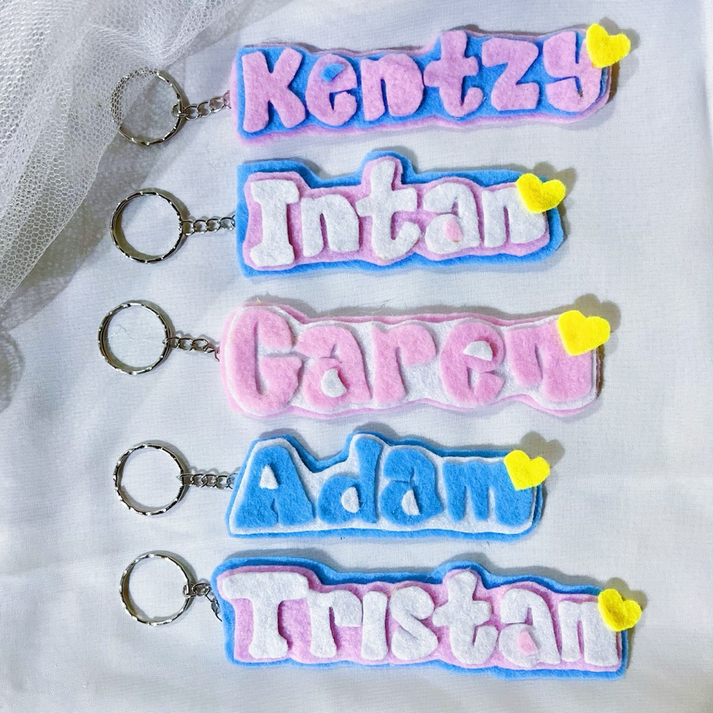 Gantungan Nama/ Gantungan tas / Gantungan kunci nama / Gantungan huruf
