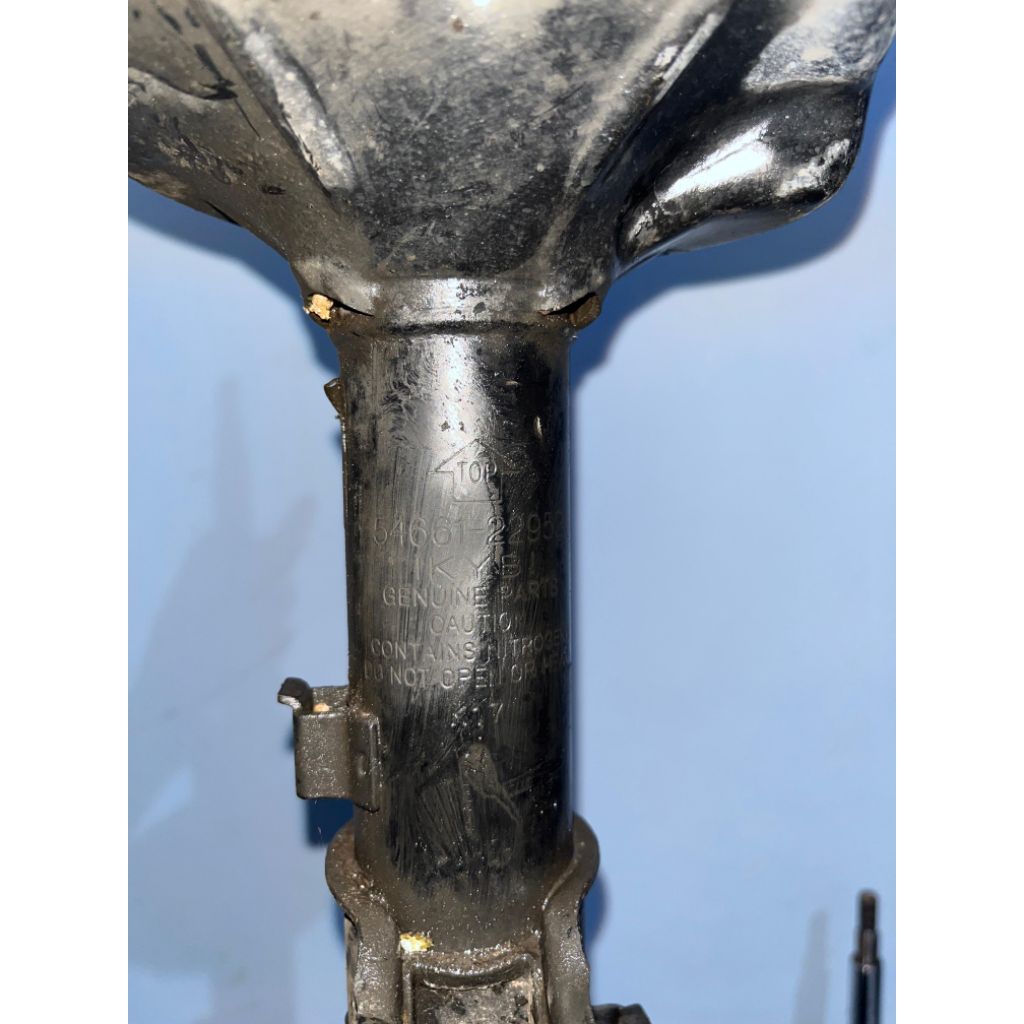 shock depan hyundai avega copotan