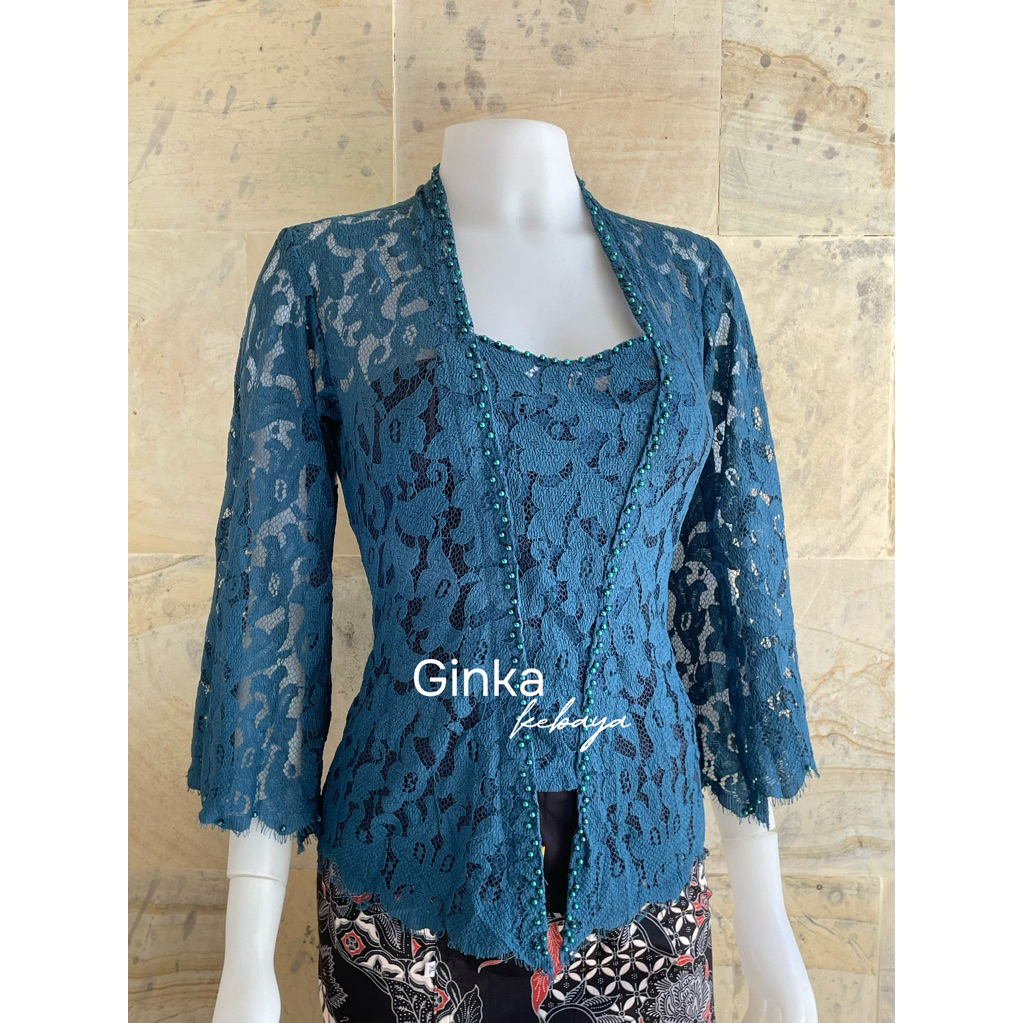 Kebaya Brokat Kutubaru Payet Mutiara Lengan Lonceng