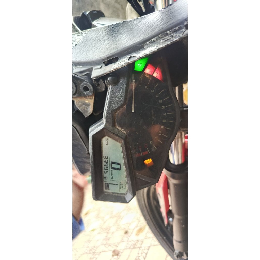 R9 exhause titanium