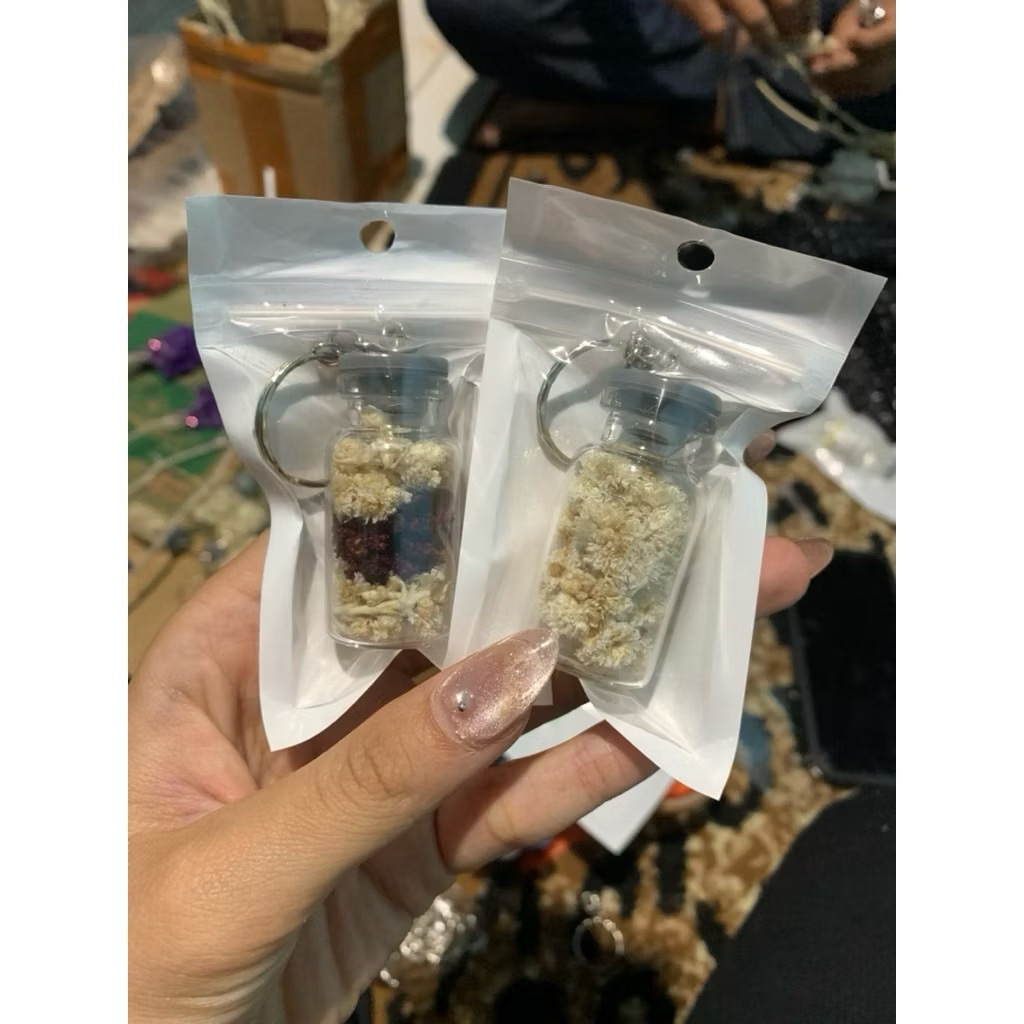 GANTUNGAN KUNCI BOTOL KACA gantungan kunci botol bunga kering edelweis budidaya