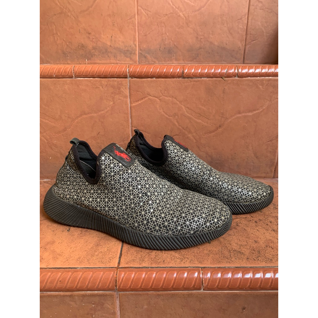 Sepatu Slip-On Motif Geometris Polo Ralph Lauren size 41